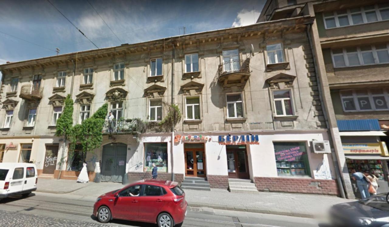 Stylish Apartments In The Center Lviv Exterior photo